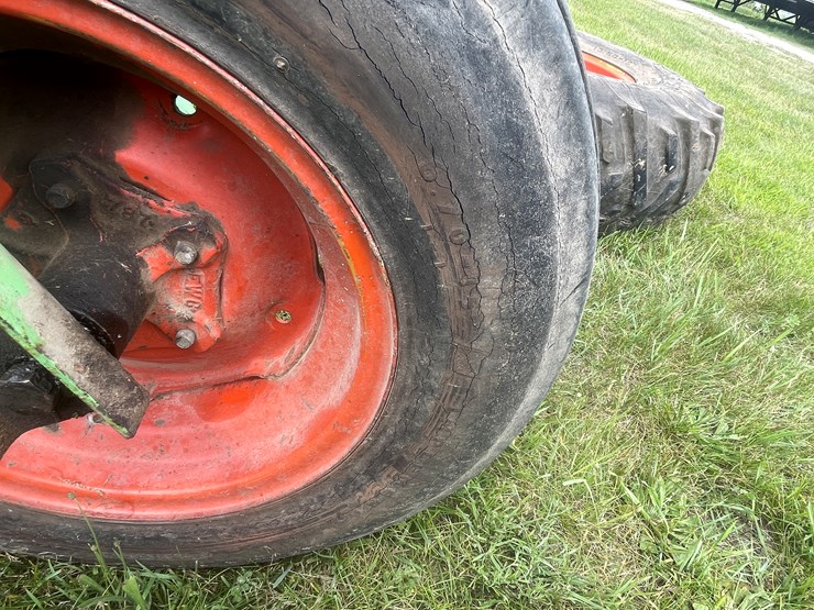#1061-•-owatonna-260-swather-with-conditioner-image-61
