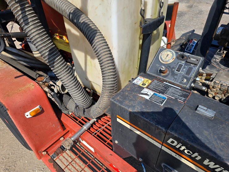 ditch-witch-fx25-image-56