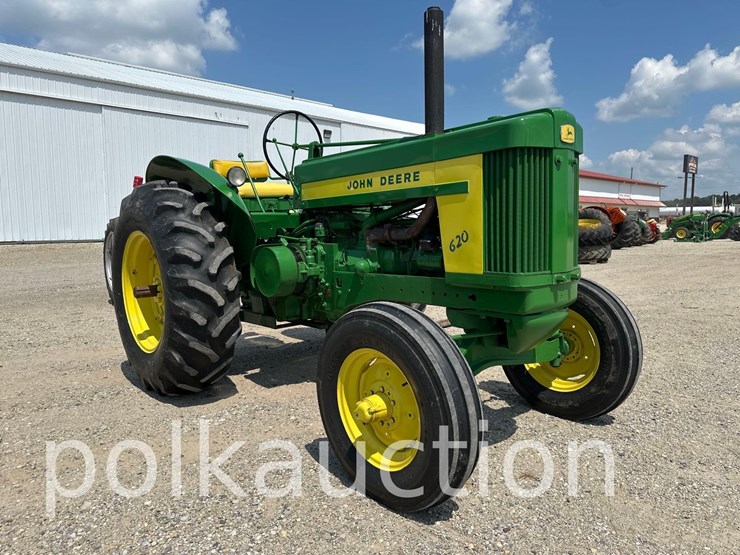 john-deere-620-image-1