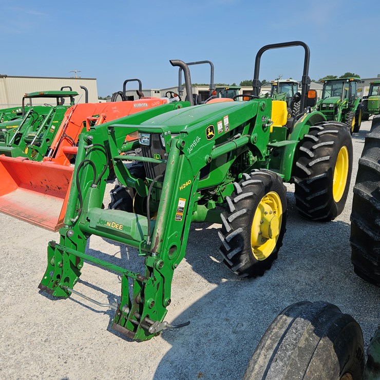2015 JOHN DEERE 5065E