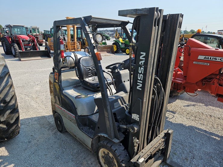 #185824-•-nissan-50-forklift-image-15
