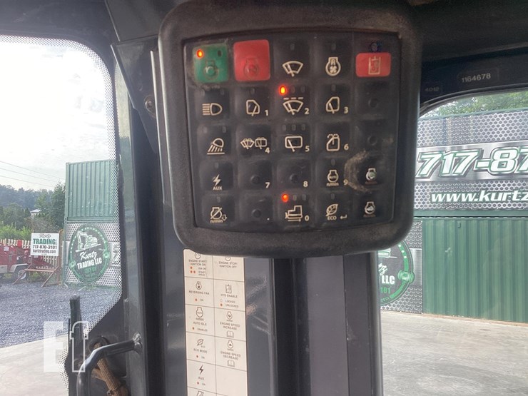 2017-deere-550k-lgp-image-19