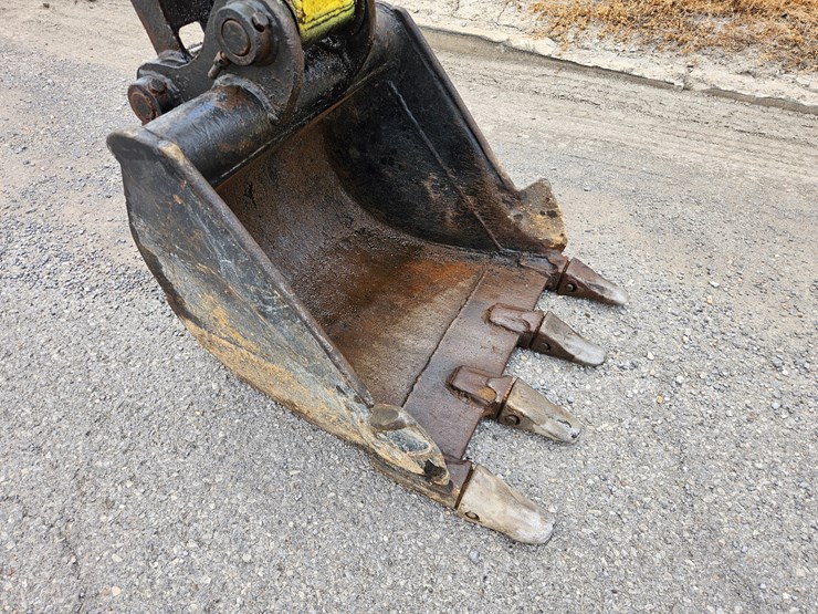2018-komatsu-pc55mr-image-93