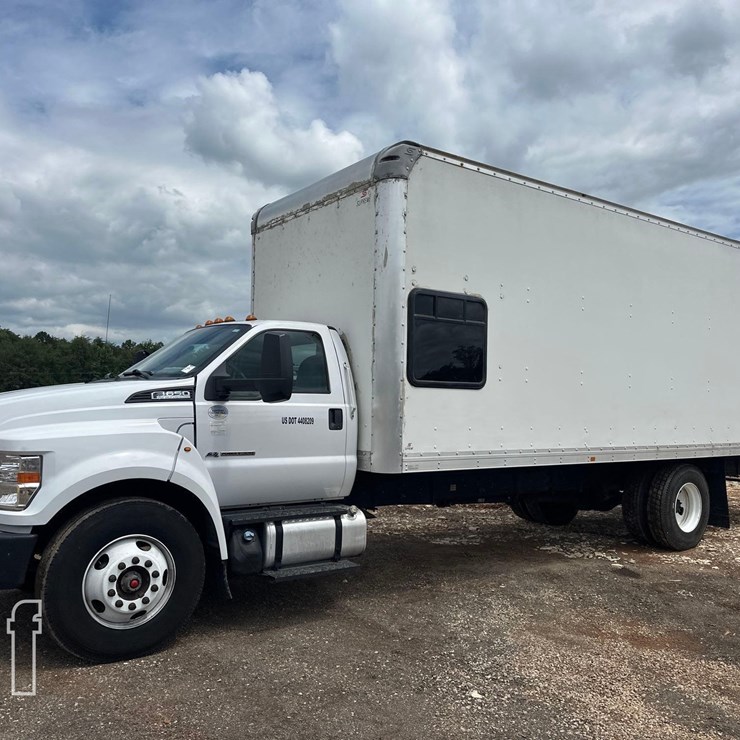 2018 FORD F650 SD