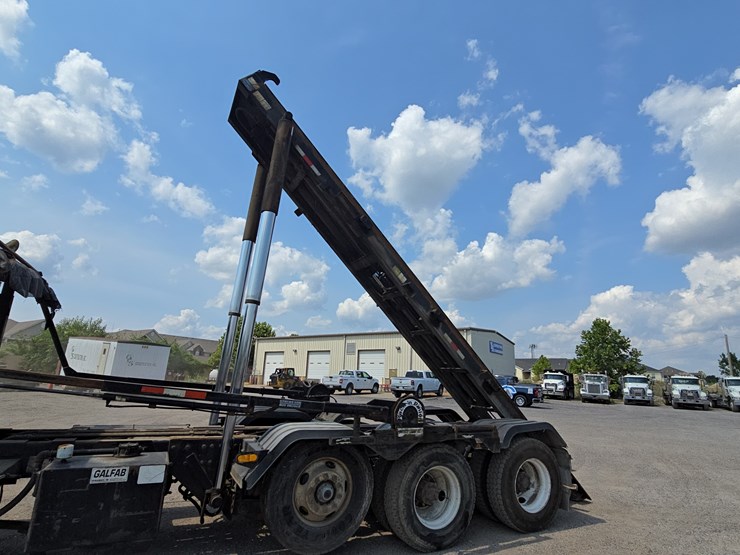 2012-kenworth-t800-image-160