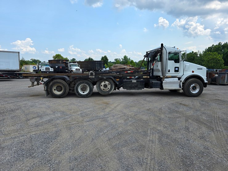 2012-kenworth-t800-image-48
