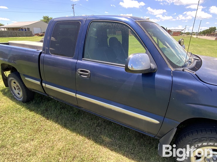 2002-gmc-sierra-1500-image-14
