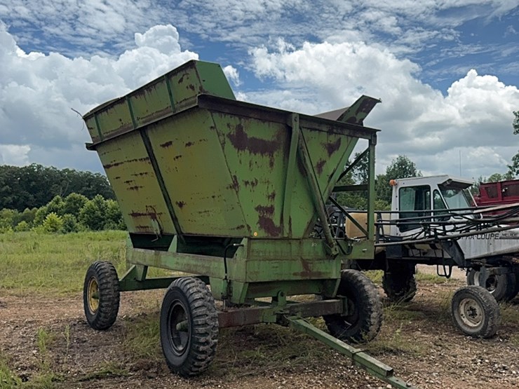 forage-wagon-image-1