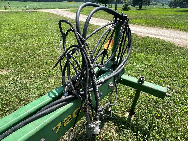 john-deere-7200-image-25