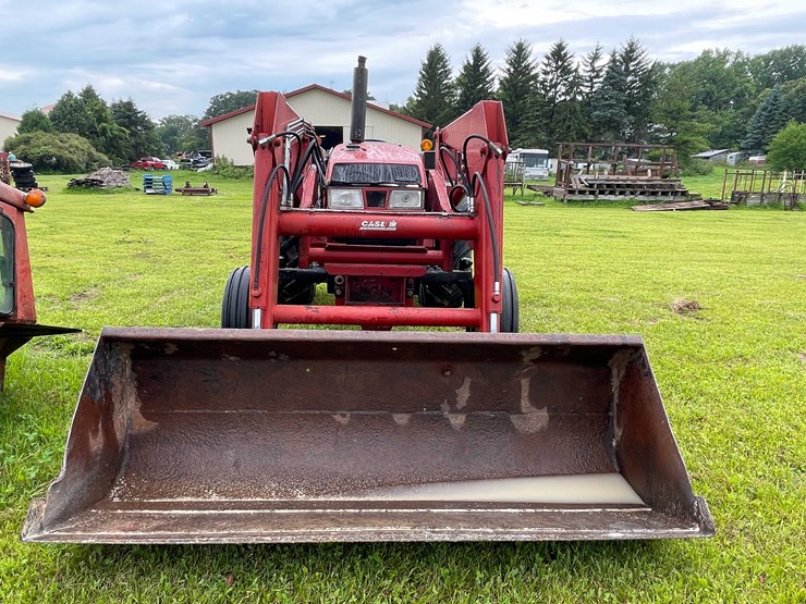 case-ih-3230-image-3