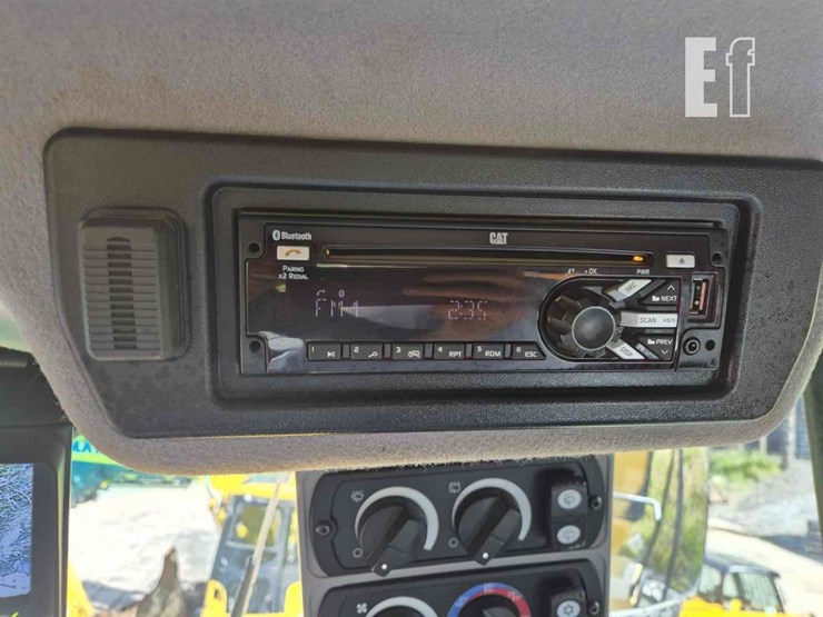 2020-caterpillar-962m-image-9