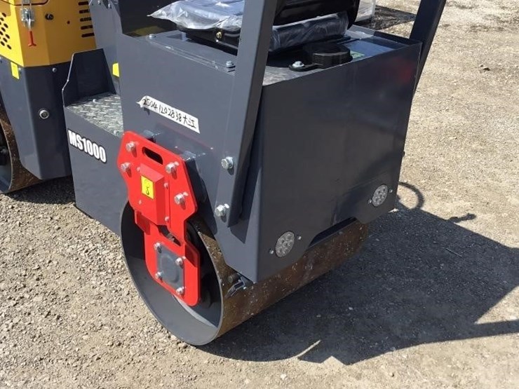 new-mms-ride-on-road-roller-image-4