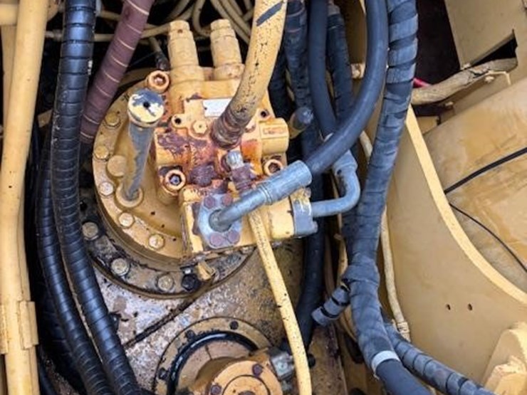 2002-caterpillar-320c-image-18