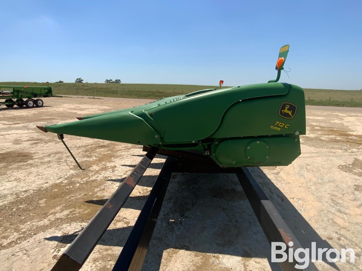 2019-john-deere-712c-image-8