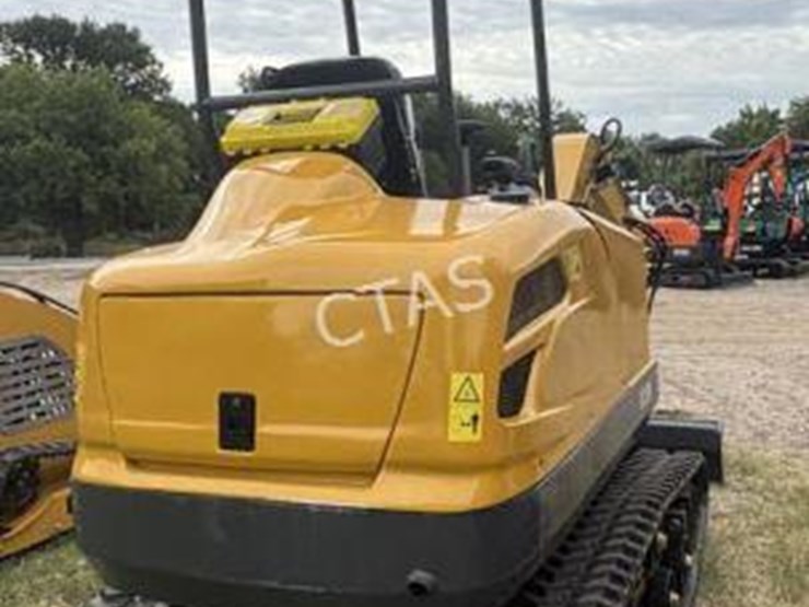 #115-•-cfg-industrial-excavator-w/-hydraulic-thumb-image-2