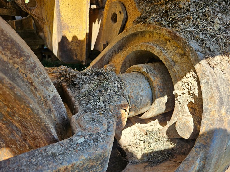 caterpillar-963-image-111
