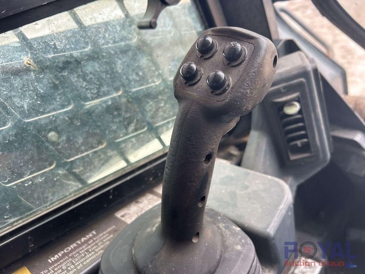 2021-deere-333g-image-14