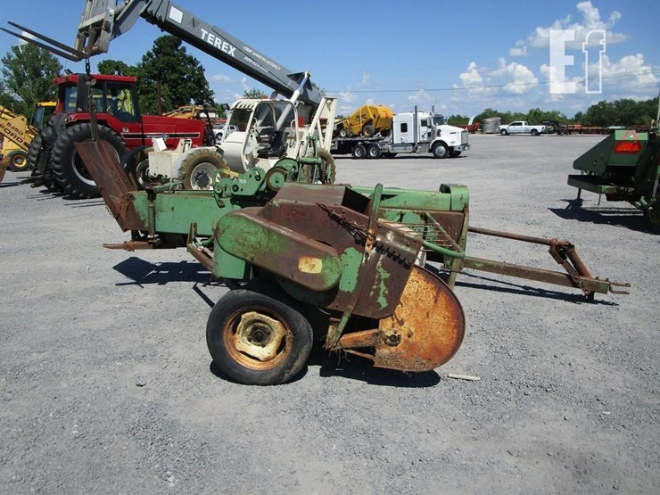 john-deere-24t-image-2