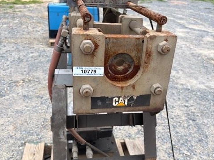 caterpillar-hyd-press-image-5