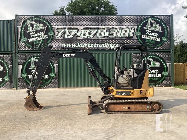 2017-deere-35g-image-1