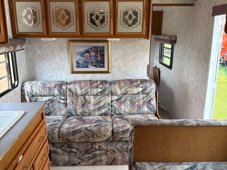 1998-jayco-eagle-25ft-camper-image-46