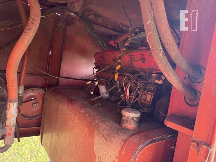 hesston-6450-image-12