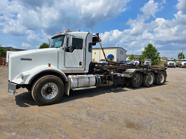 2012-kenworth-t800-image-6