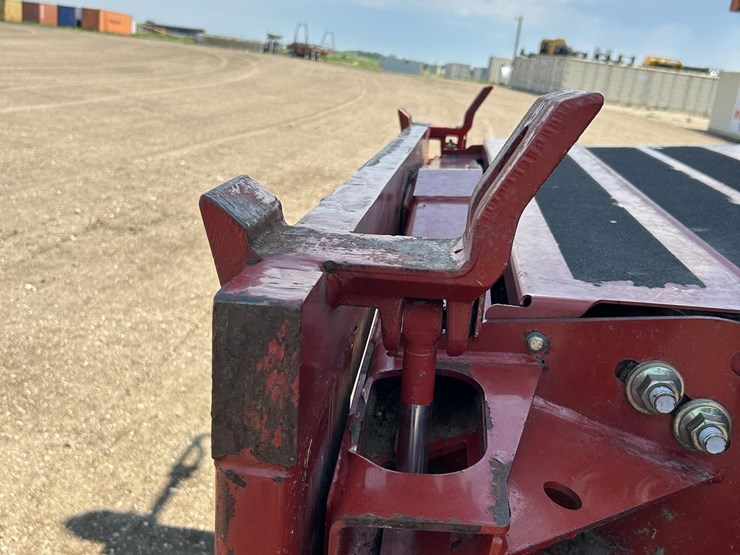 2007-case-ih-7010-image-66