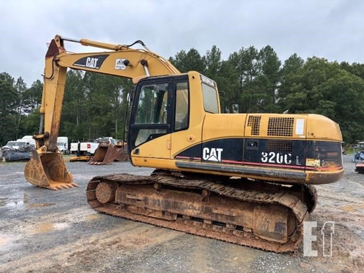 caterpillar-320cl-image-2