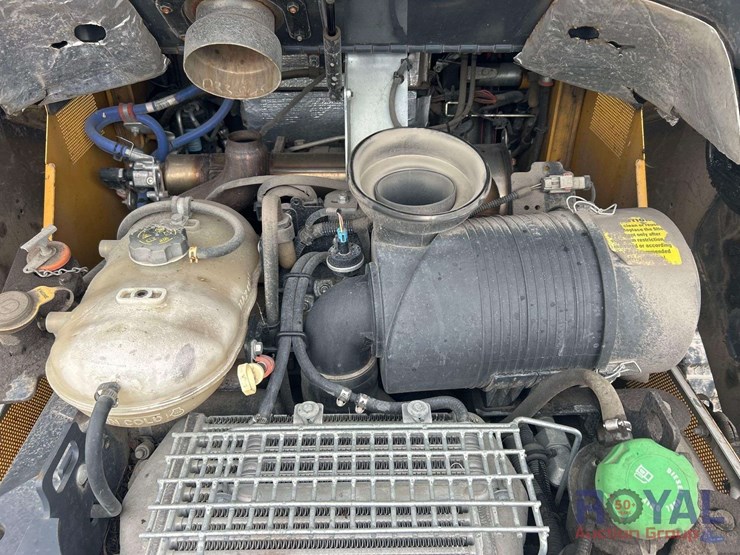 2021-deere-333g-image-7