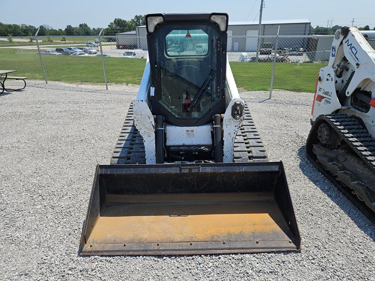 2013-bobcat-t650-image-2