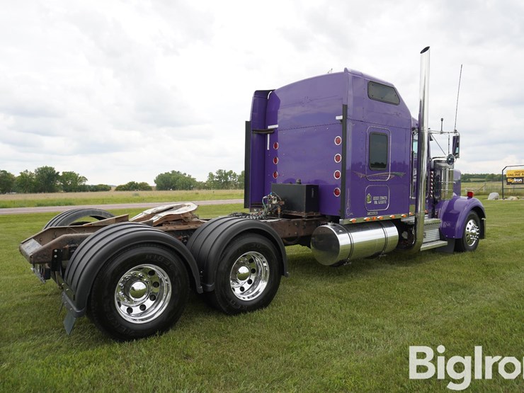 2006-kenworth-w900l-image-5