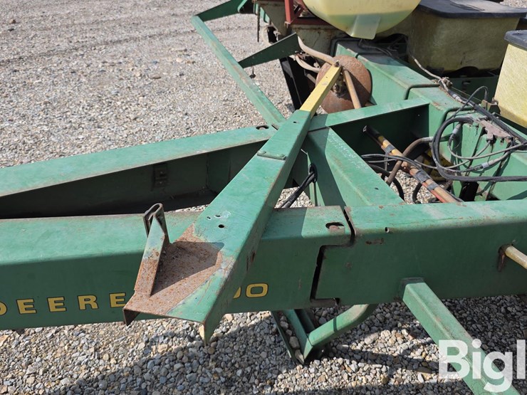 john-deere-7000-image-16