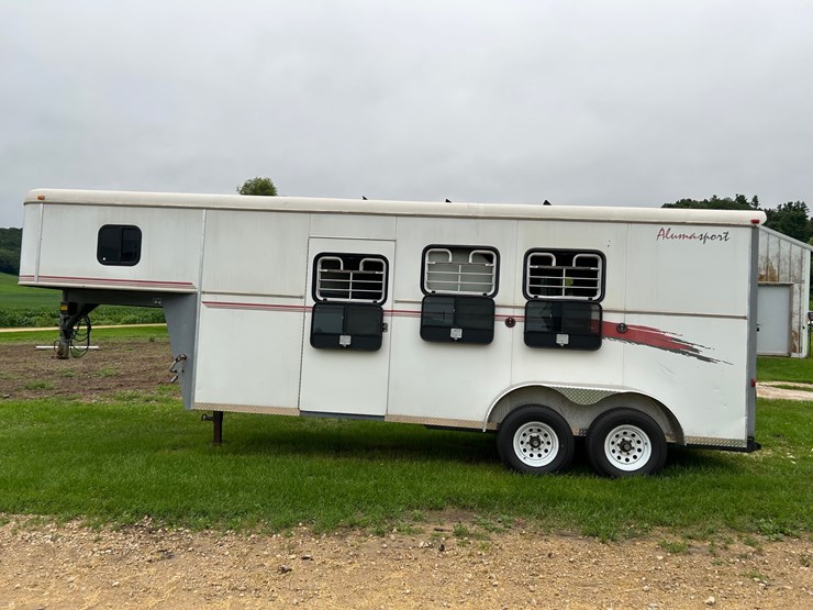 #1030-•-1999-bison-aluma-sport-horse-trailer-(arcadia,-wi)-(wi-title-in-delay)-image-9