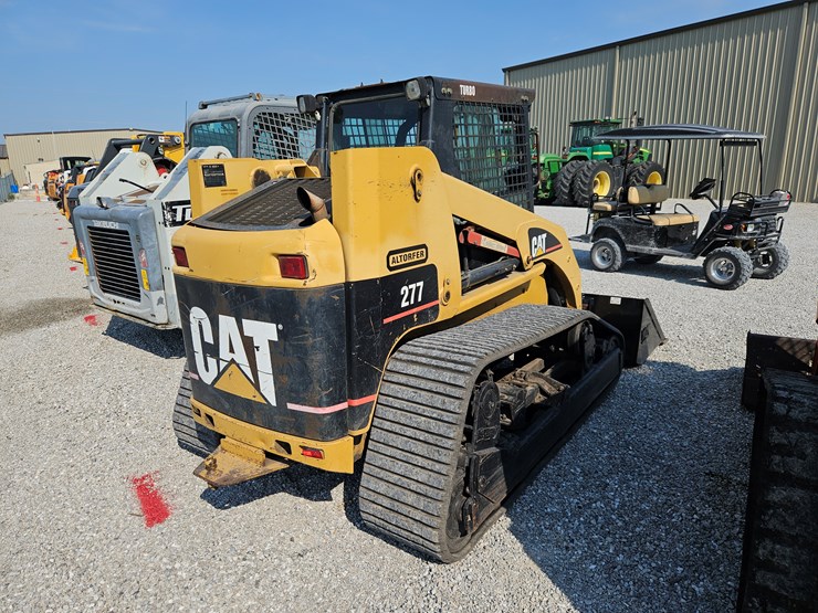 2004-caterpillar-277-image-17