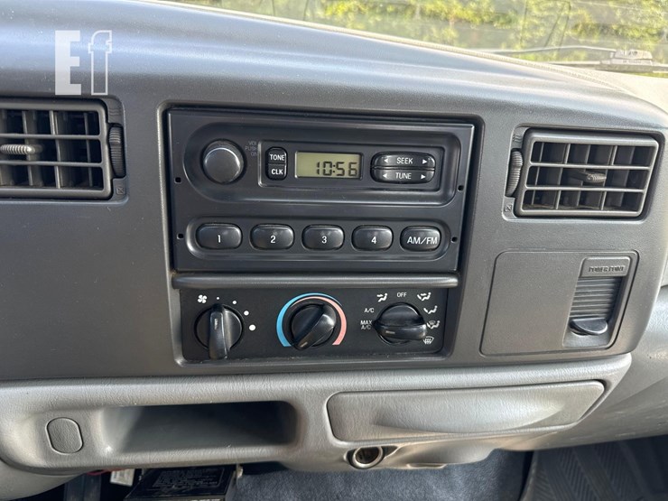 2004-ford-f350-image-15