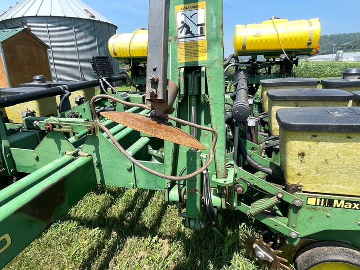 john-deere-7200-image-21