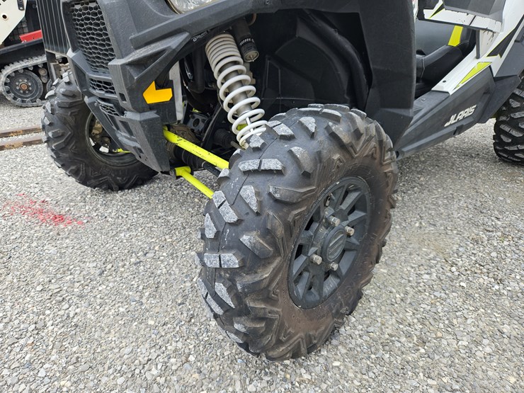 #201774-•-2018-polaris-rzr1000-xp-utv-image-3