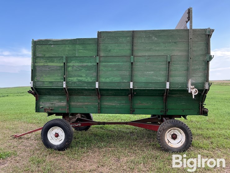 farmhand-forage-wagon-image-8