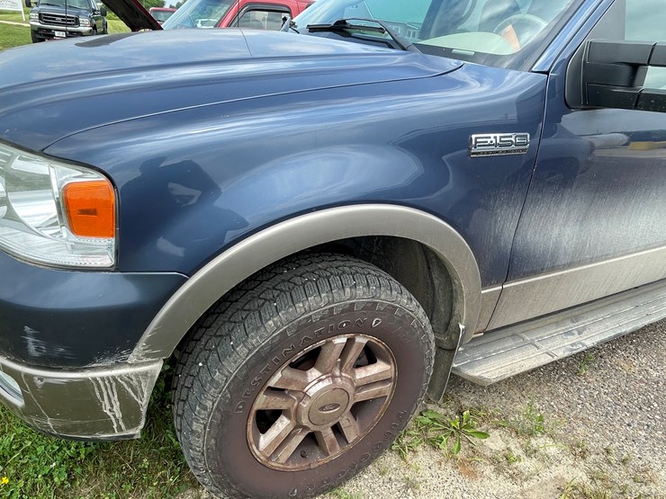 #1037-•-2005-ford-lariat-crew-cab-4x4-(has-wi-title)-image-45