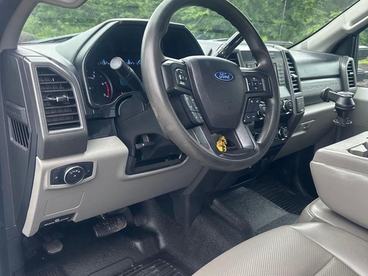 2019-ford-f450-image-25