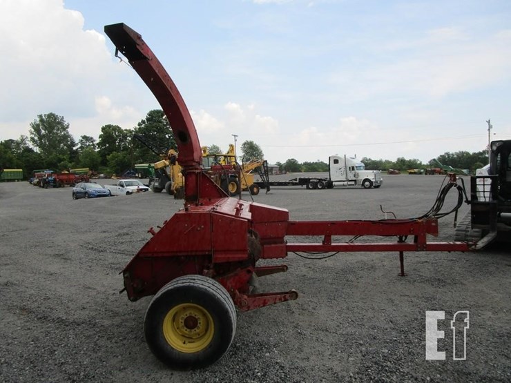new-holland-900-image-2