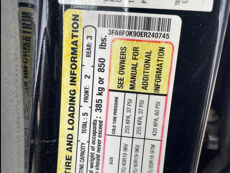 #1043-•-2014-ford-fusion-sedan-(wi-title-in-delay)-image-32