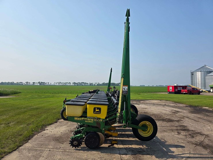 john-deere-1710-image-5