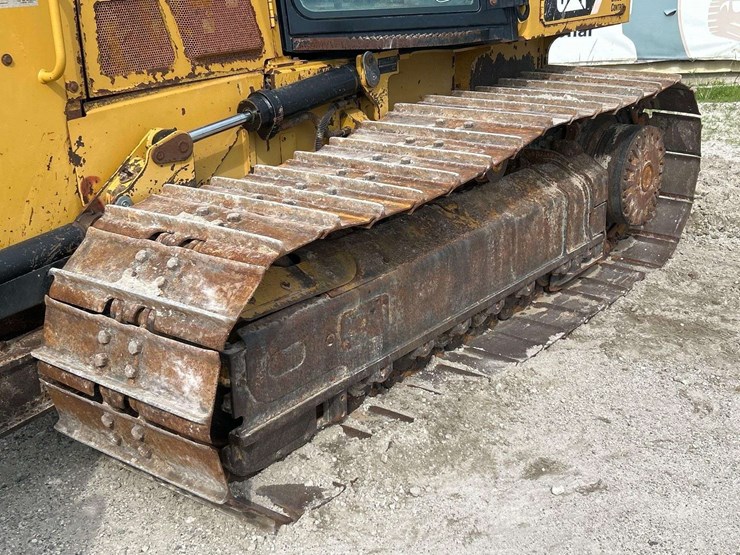 caterpillar-d5k-lgp-image-12