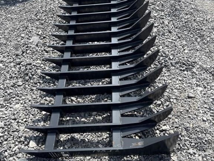 land-honor-root-rake-image-1