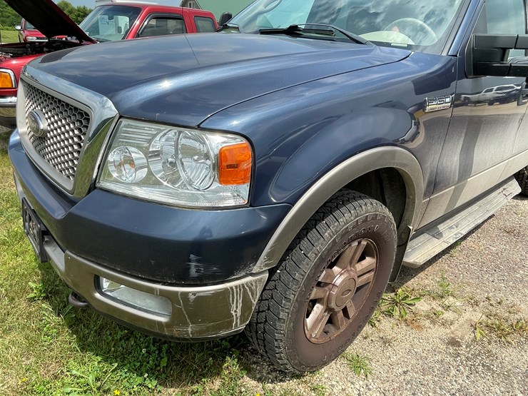 #1037-•-2005-ford-lariat-crew-cab-4x4-(has-wi-title)-image-11
