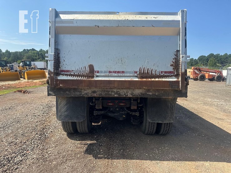 2021-mack-granite-64fr-image-6