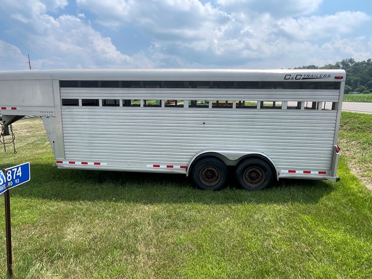 #1029-•-2002-c&c-20'-gooseneck-aluminum-trailer-(has-wi-title)-image-8