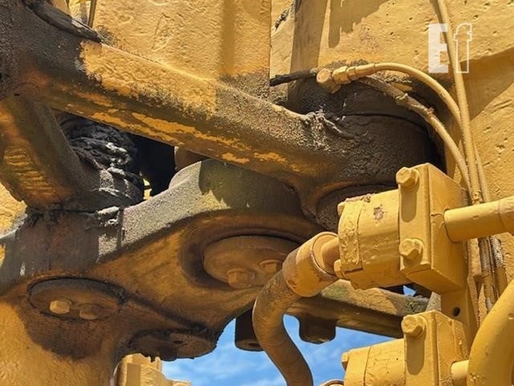 1981-caterpillar-621b-image-21